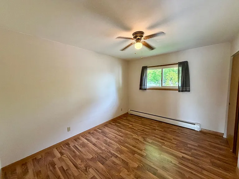 212 N 1st Ave — Photo 10