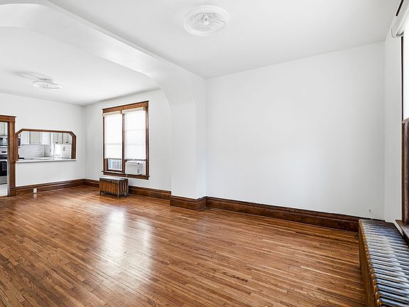 3rd image of 730 Inca St