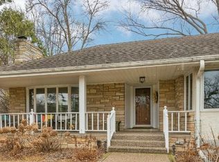 1504 Edgewater Ave, Arden Hills, MN 55112