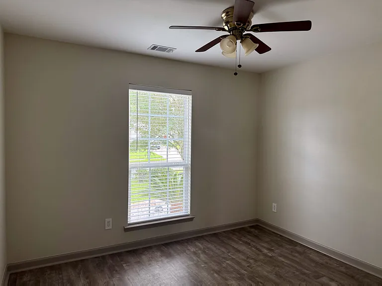 6 Grenwick Ln — Photo 21
