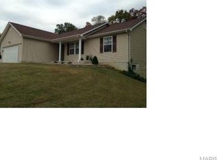 344 Martin Field Ct, Villa Ridge, MO 63089