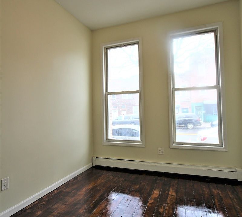 2nd image of 9218 101st Ave APT 2L