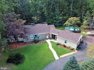 160 Brae Bourn Rd, Huntingdon Valley, PA 19006
