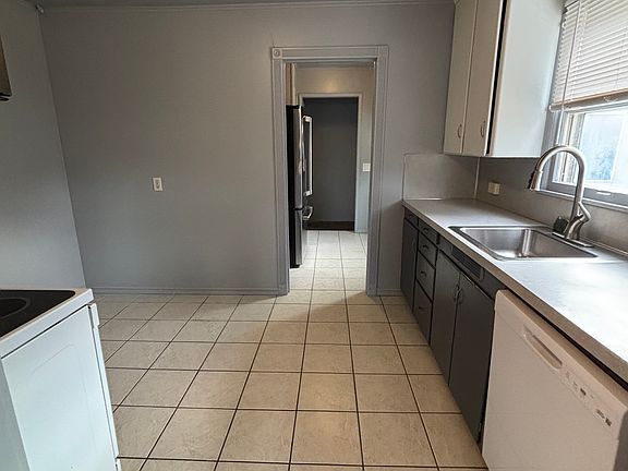 2nd image of 105 Armistead Ave