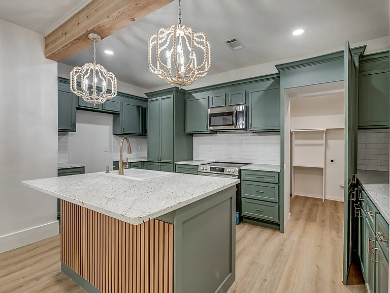 1723 W Park Pl — Photo 17