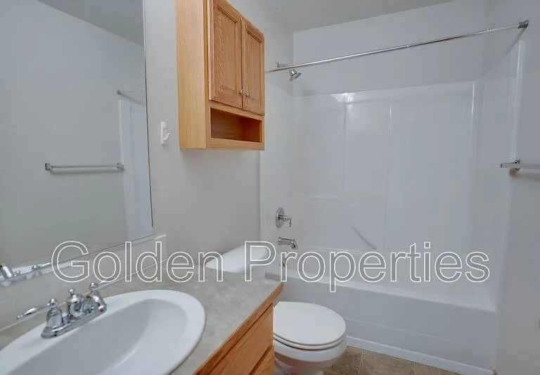 7488 N Courcelles Pkwy — Photo 11