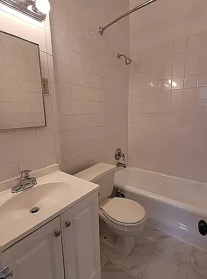 786 Lexington Ave #3F — Photo 4