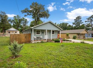 215 Hull Ave, Gladewater, TX 75647