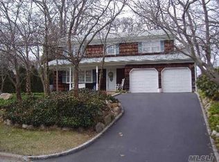 61 Woodland Rd, Miller Place, NY 11764