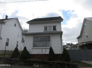 524 E Main St, Roaring Spring, PA 16673
