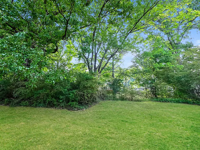 450 Pennybrook Dr — Photo 10