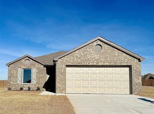 21089 River Mist Dr, Harrah, OK 73045