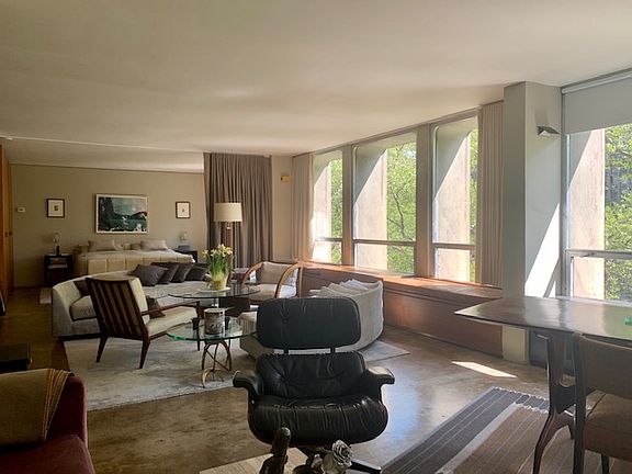 4th image of 330 E 33rd St APT 3A