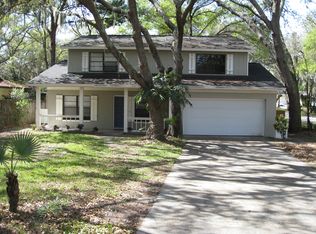 14734 Lake Forest Dr, Lutz, FL 33559