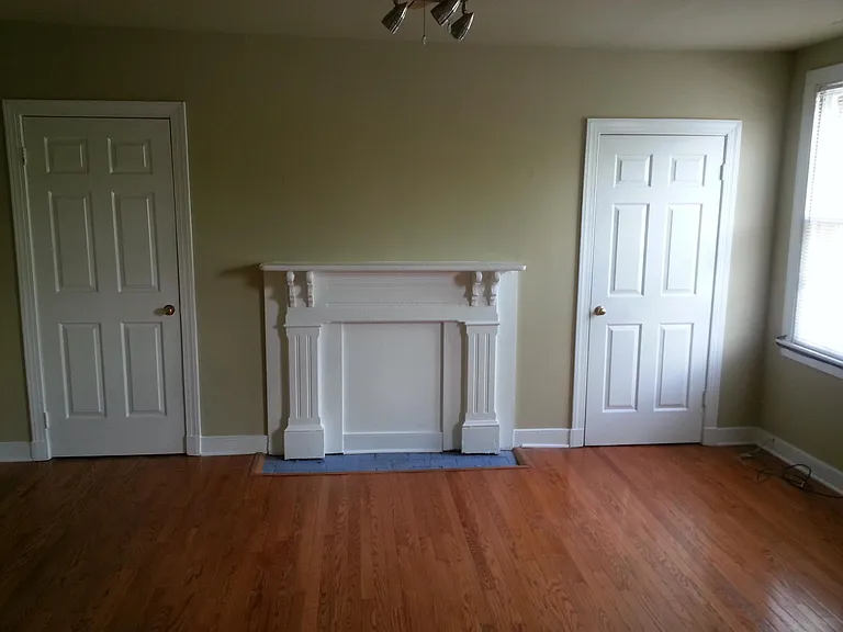 721 W Clay St — Photo 5