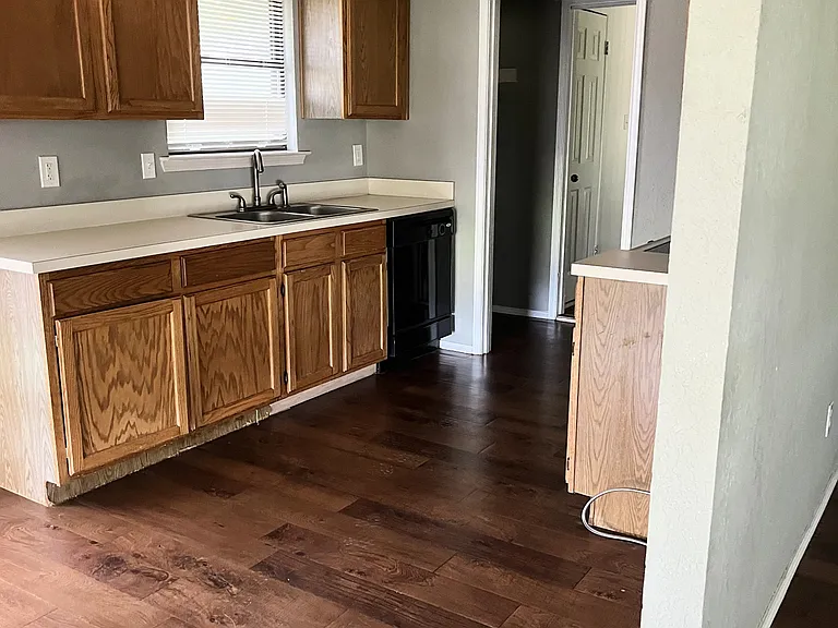 1010 Shawnee Rd — Photo 7