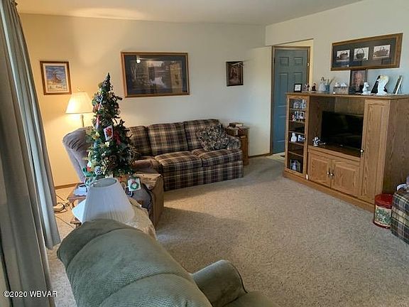 5th image of 174 Woodview Dr