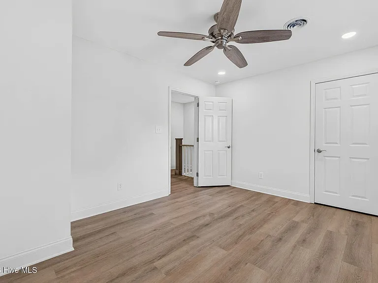 8305 Bald Eagle Ln — Photo 42