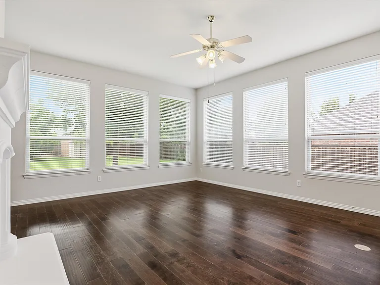 751 Trail Dr — Photo 9