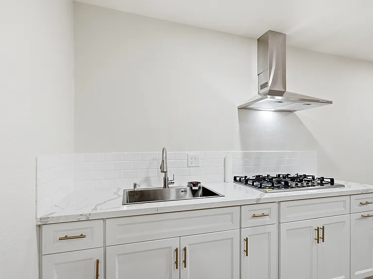 1503 N Glenn Ave #B — Photo 7