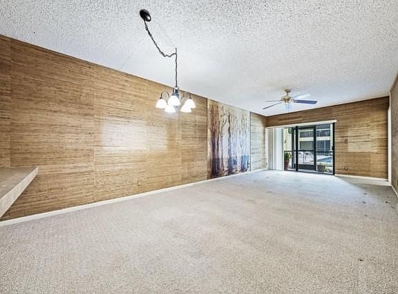 5th image of 2450 NE 15th Avenue #110