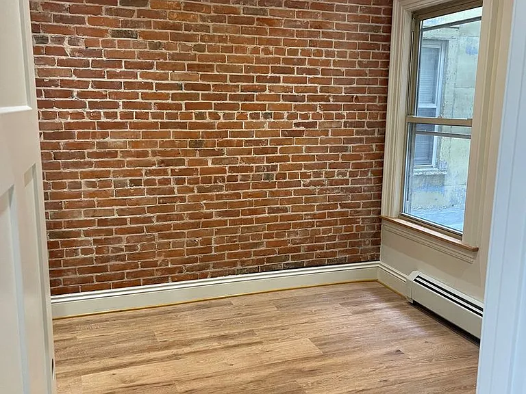 The Elmwood Village Apartments — Photo 30
