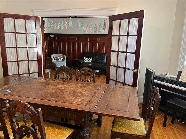 1033 Beacon St #1 — Photo 5