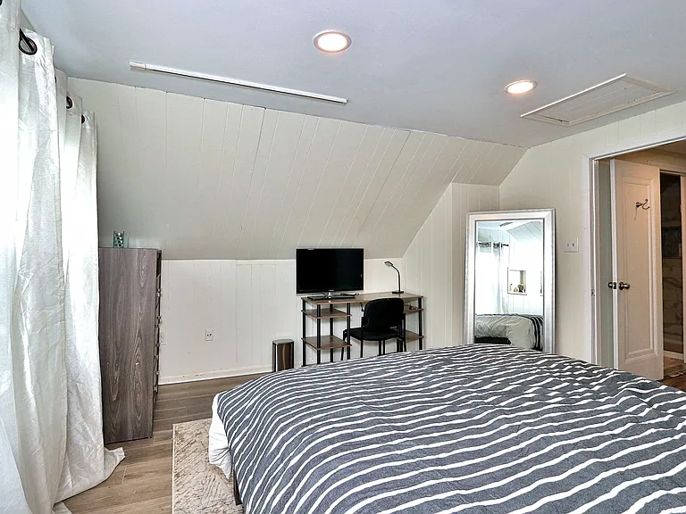 128 Mount Pleasant Ave — Photo 8