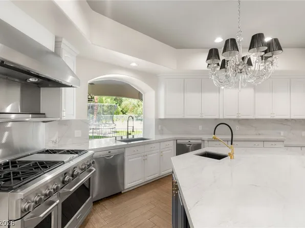 2272 Coral Ridge Ave, Henderson, NV 89052