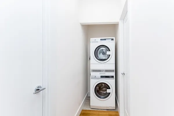 Rented by Compass | media 23