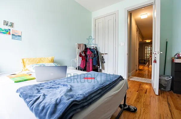 Rented by null | media 27