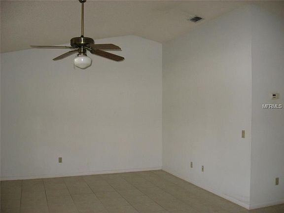 2nd image of 1216 E Hancock Dr