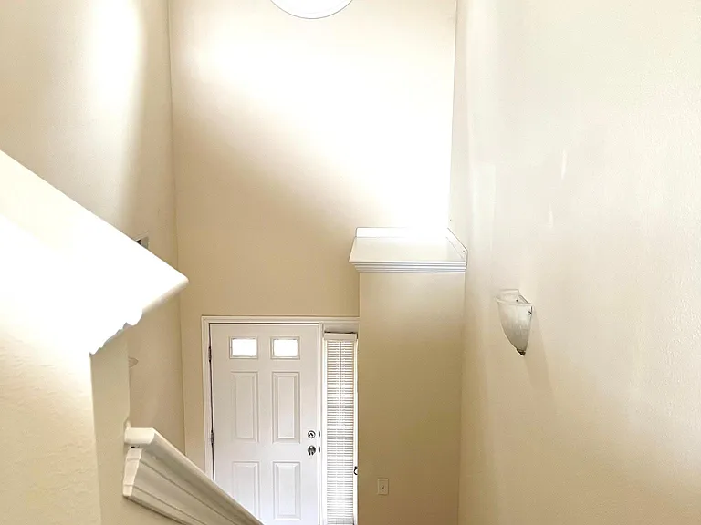 1000 Burton Pl — Photo 17