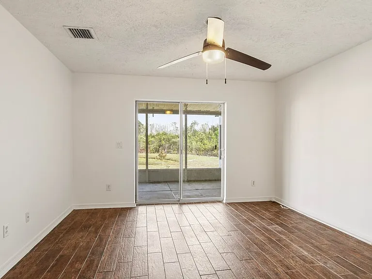 3104 Meadow St — Photo 8