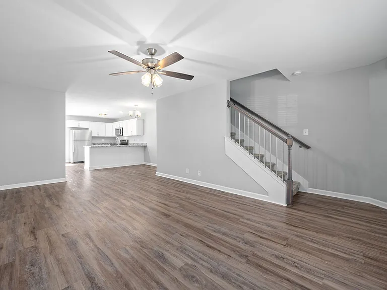 638 Stowe Ct #MM — Photo 5