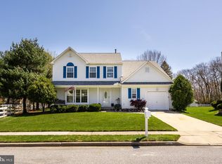 3 Elkins Ln, Marlton, NJ 08053