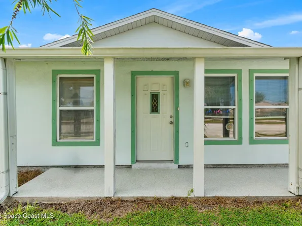 2204 Emerson Dr SE, Palm Bay, FL 32909