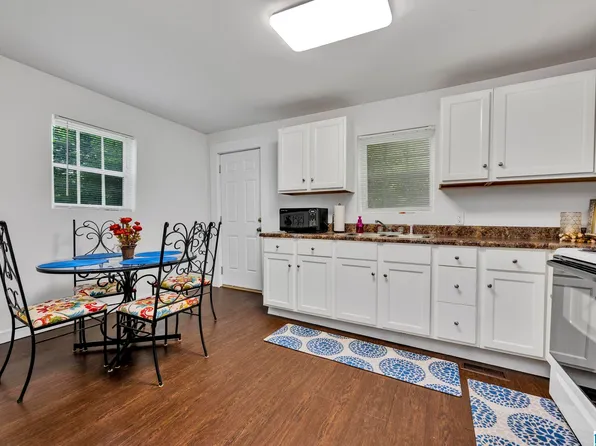 722 Downs Ave, Gardendale, AL 35071