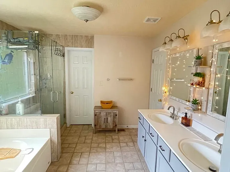 1972 Wedgewood Ln — Photo 16