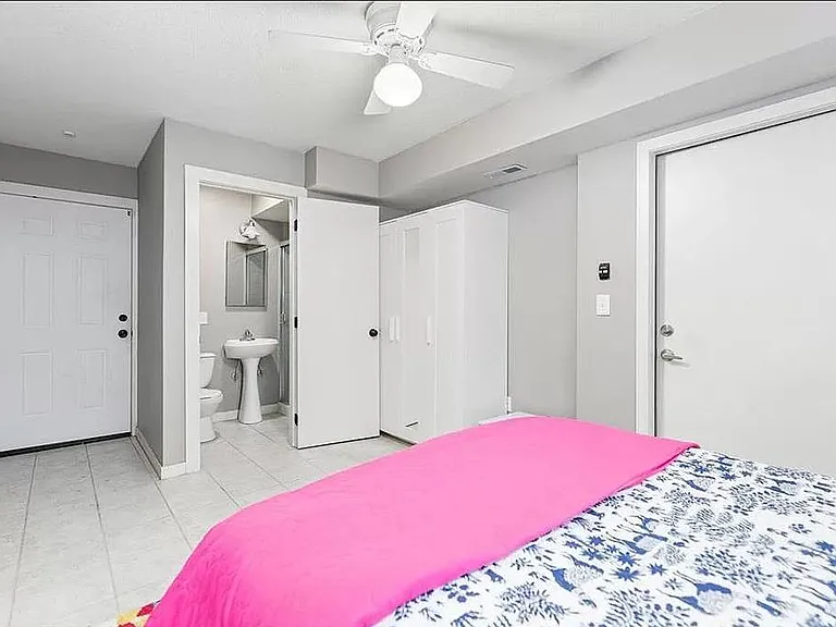 Second bedroom/bathroom