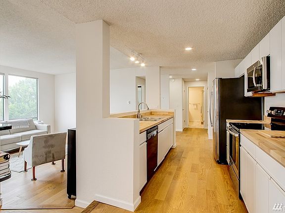 4th image of 3700 26th Pl W APT 401