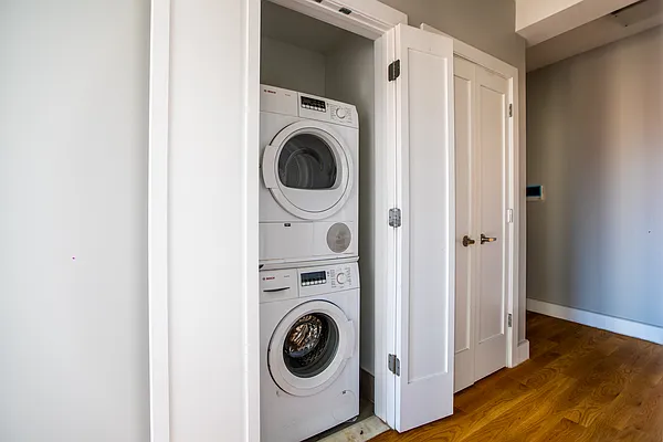 Rented by Commercial Capital Resources INC | media 44