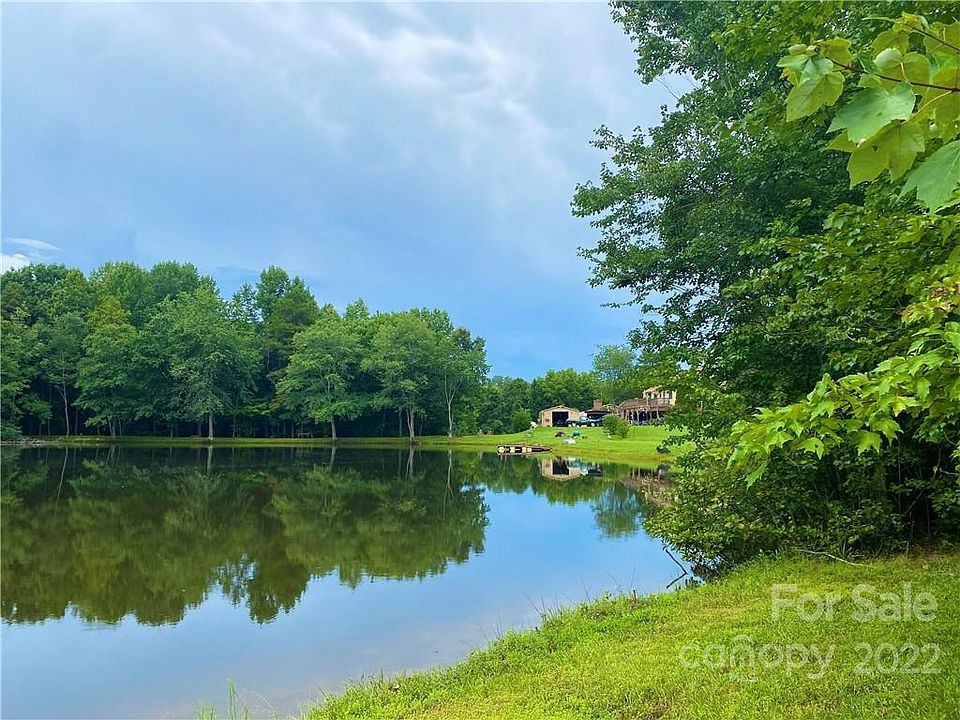 1st image of 1995 Lakeside Ln