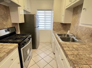 1220 N Ogden Dr APT 12, Los Angeles, CA 90046