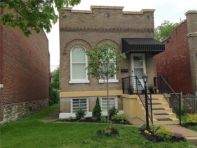 1st image of 3212 Dakota St