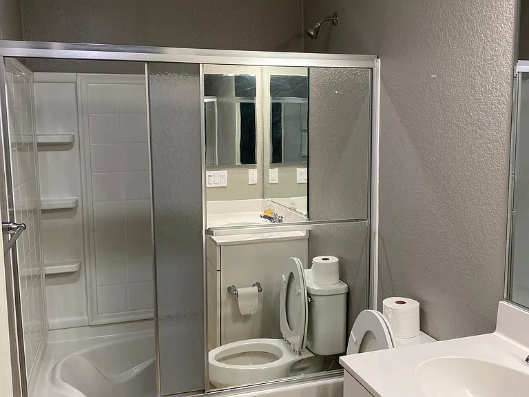 Bedroom 2 Bathroom