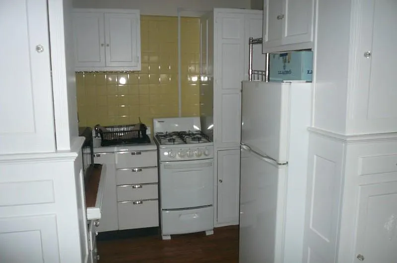 Seville Apartments — Photo 4