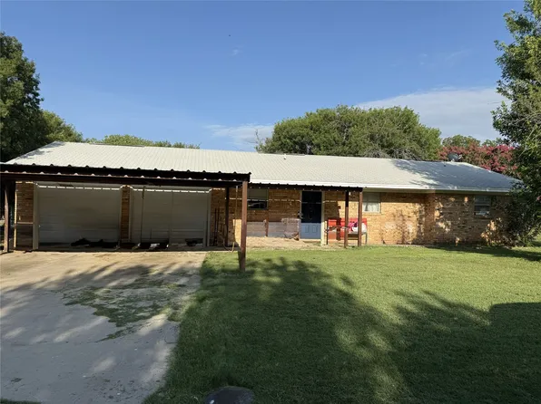 108 Vicksburg Dr, Comanche, TX 76442