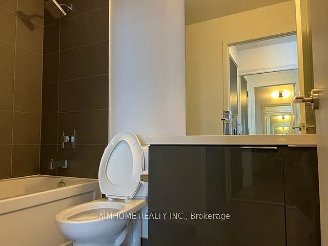8 Eglinton Ave E #3505 — Photo 12