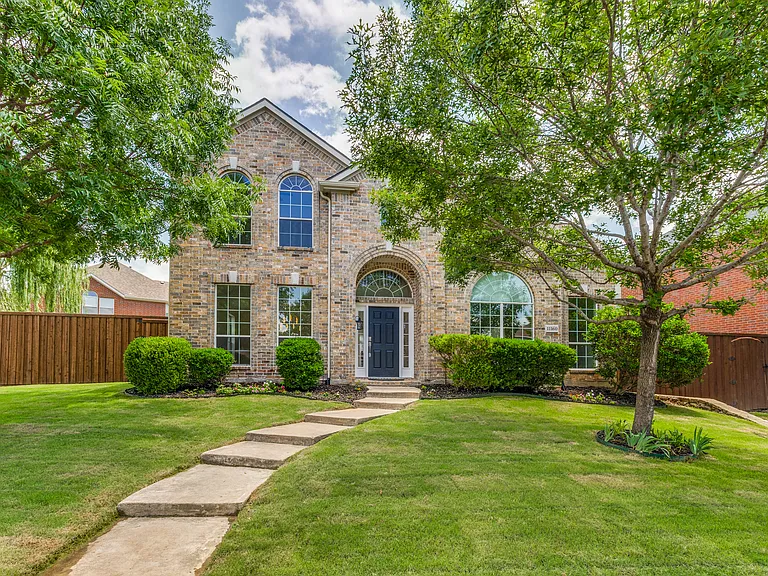 11160 Silver Horn Dr — Photo 1